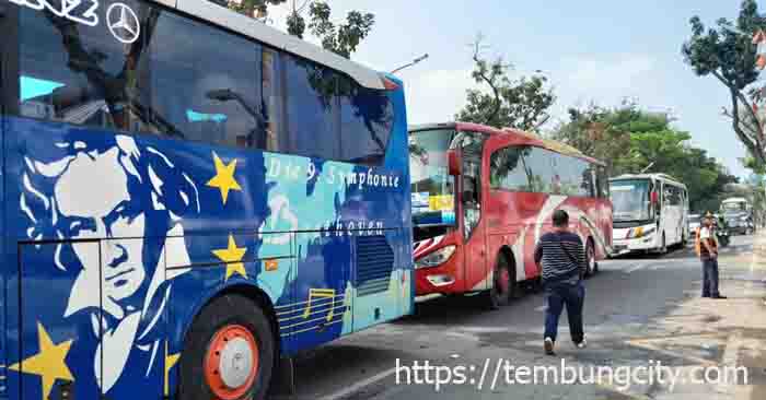 “Deretan bus program mudik gratis Lebaran yang disiapkan untuk mengangkut pemudik.”